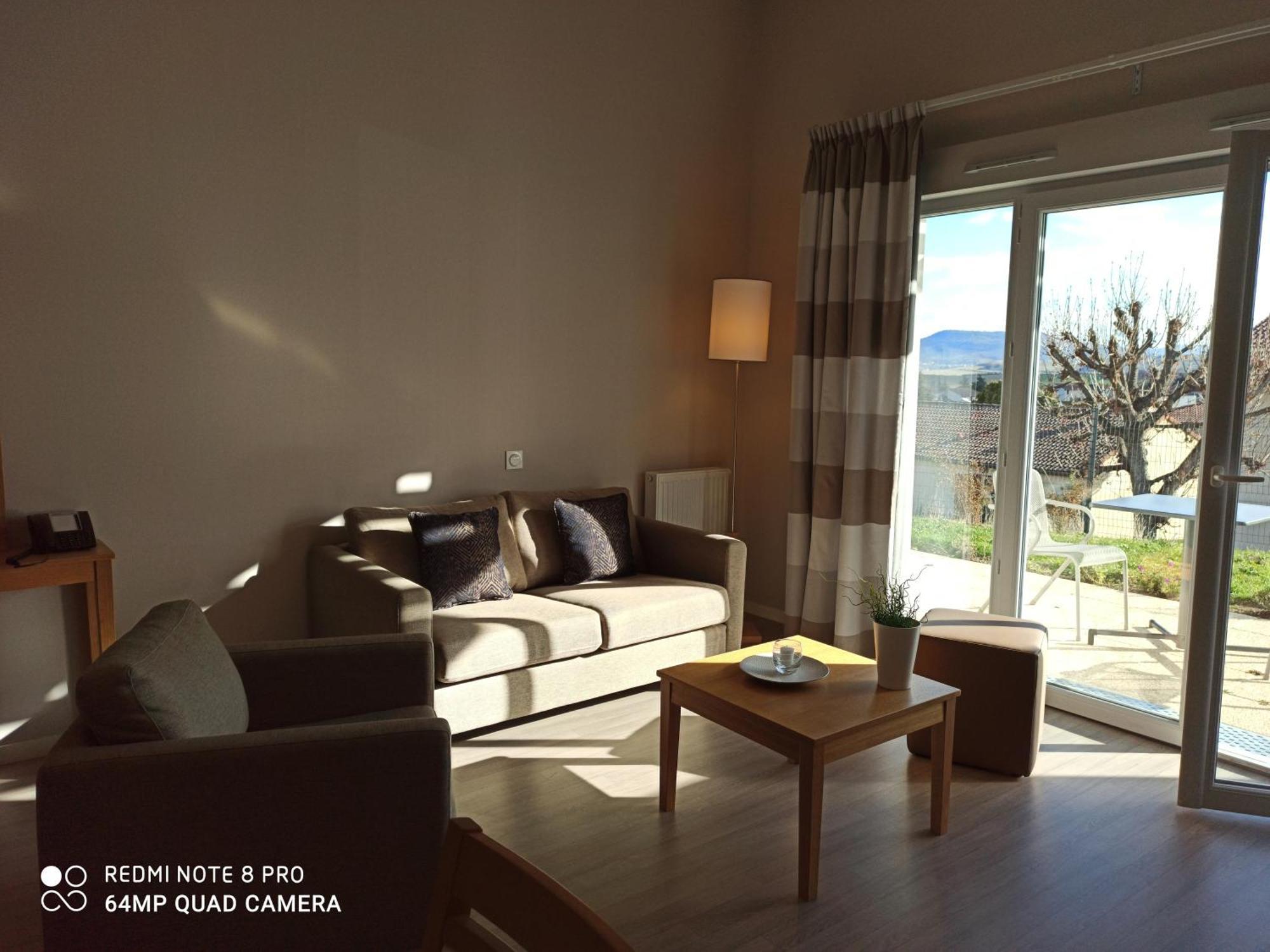 Domitys - Le Manoir Apartment Perignat-les-Sarlieve Room photo